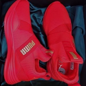 Puma Prowl Slip On Sneakers Size 7